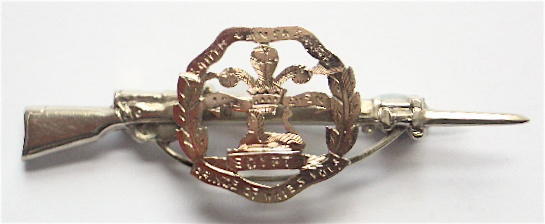 South Lancashire Regiment 1915 silver rifle sweetheart brooch
