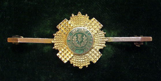 Scots Guards gold and enamel regimental sweetheart brooch