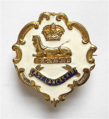 East Lancashire Regiment white faced enamel sweetheart brooch