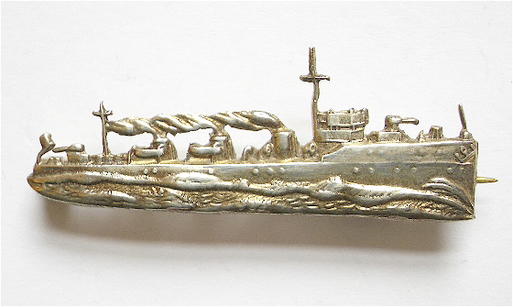 WW1 Royal Navy 1916 hallmarked silver battleship brooch
