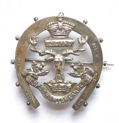 Gordon Highlanders 1904 silver horseshoe regimental sweetheart brooch