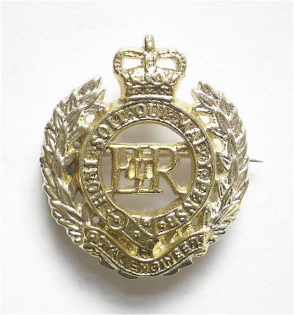 Royal Engineers 1994 hallmarked silver regimental sweetheart brooch