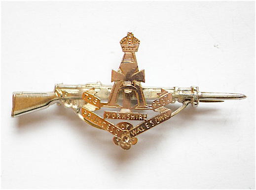 Yorkshire Regiment 1915 silver rifle sweetheart brooch