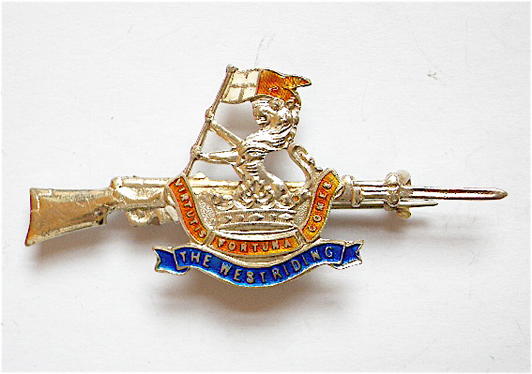 Duke of Wellington's West Riding Regiment silver rifle sweetheart brooch