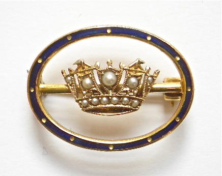 Royal Navy and Merchant Services 1977 gold nautical crown brooch