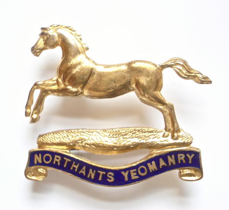 Northamptonshire Yeomanry gilt and enamel sweetheart brooch