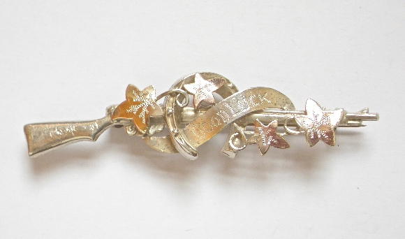 Good Luck horseshoe charm 1915 silver rifle sweetheart brooch