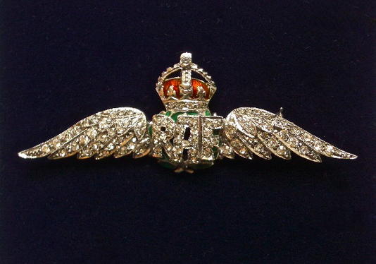 Royal Air Force diamante enamel RAF pilot wing sweetheart brooch