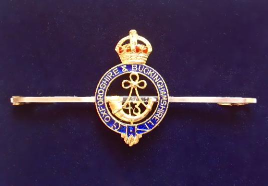 Oxfordshire & Buckinghamshire Light Infantry 15ct gold sweetheart brooch