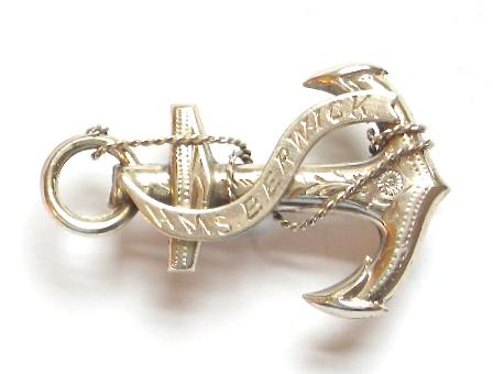 Royal Navy Ship HMS Berwick 1917 hallmarked silver anchor brooch