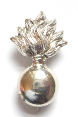 Grenadier Guards 1913 hallmarked silver sweetheart brooch