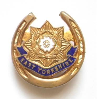 East Yorkshire Regiment good luck horseshoe sweetheart brooch