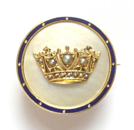 Royal Navy and Merchant Services 15ct gold pearl nautical crown brooch
