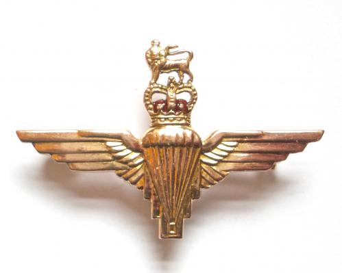 Parachute Regiment 1953 hallmarked gold and enamel sweetheart brooch