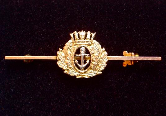 Merchant Navy officers style gold brooch