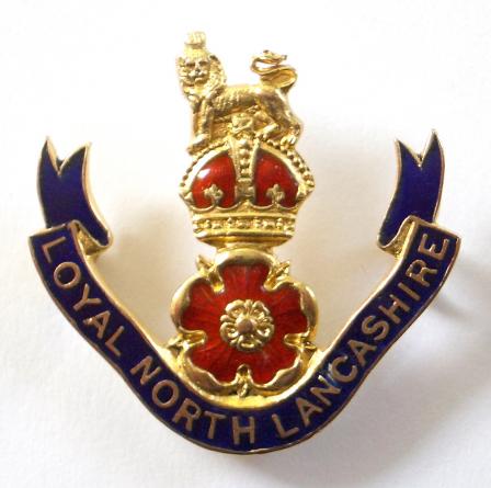 WW1 Loyal North Lancashire Regiment, 9ct Gold & Enamel Sweetheart Brooch.