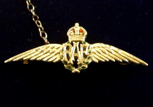 WW2 Royal Air Force Pilot's Wing Gold & Enamel RAF Sweetheart Brooch by Payton, Pepper & Sons Ltd, Birmingham.