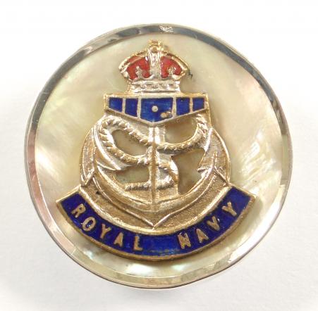 WW1 Royal Navy Mother of Pearl, Silver Rim, RN Anchor Sweetheart Brooch.
