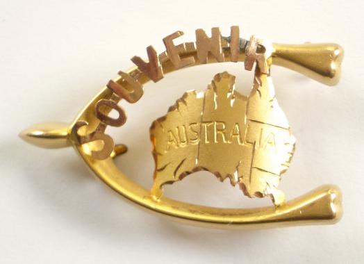 WW1 Australian Souvenir, 9ct Gold Sweetheart Brooch by Willis, Melbourne.