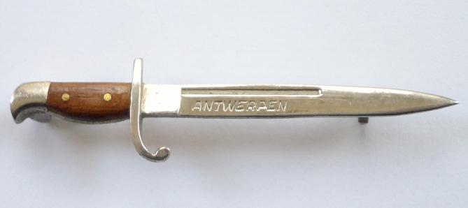 WW1 Antwerpen Miniature Bayonet Sweetheart Battle Brooch, Length 61mm.