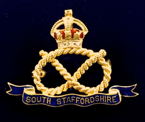 WW1 South Staffordshire Regiment 15ct gold and diamond sweetheart brooch