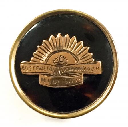 WW1 Australian Military Forces gold plated regimental sweetheart brooch