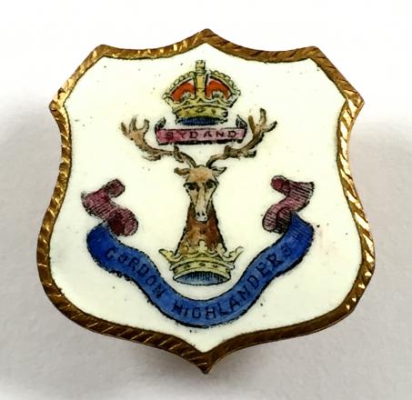 WW1 Gordon Highlanders Hand Painted Enamel Shield, Scottish Regimental Sweetheart Brooch.
