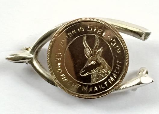 WW1 Union of South Africa Defence Force, Gold on Silver Lucky Wishbone Sweetheart Brooch.