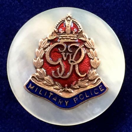 WW2 Military Police Gilt & Enamel Mother of Pearl MP Sweetheart Brooch.