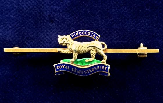 EIIR Royal Leicestershire Regiment 1984 Hallmarked Gold & Enamel Sweetheart Brooch, Tiepin by Garrard & Co, London.