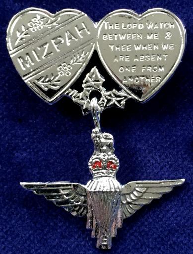 EIIR Parachute Regiment Mizpah Hearts Sweetheart Suspension Brooch.