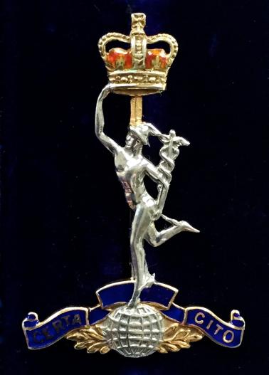 EIIR Royal Corps of Signals 1984 Hallmarked Gold & Enamel Regimental Sweetheart Brooch by Garrard & Co, London.