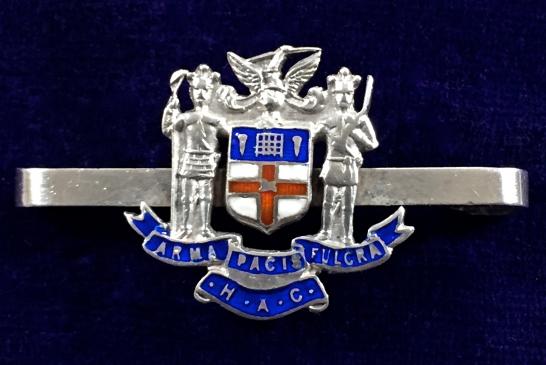 WW1 Honourable Artillery Company 1917 Hallmarked Silver & Enamel Regimental HAC Sweetheart Brooch.
