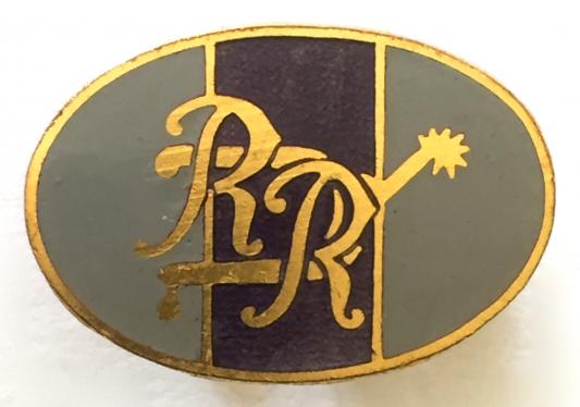 City of London Yeomanry (Rough Riders) Lapel Badge by J.R.Gaunt, London.