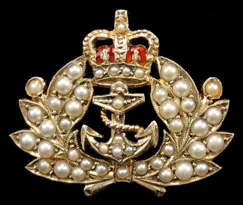 EIIR Royal Navy Officers Style 1989 Hallmarked 9 Carat Gold and Pearl Set Naval Brooch.