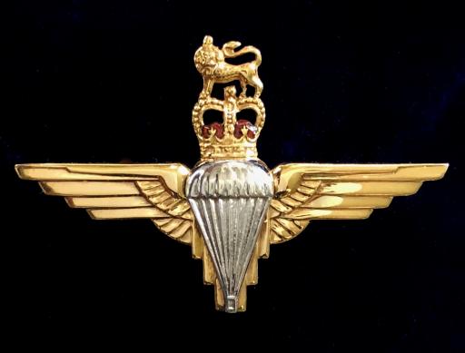 EIIR Parachute Regiment 1982 Hallmarked Gold & Enamel Sweetheart Brooch by J W Benson Ltd, London.