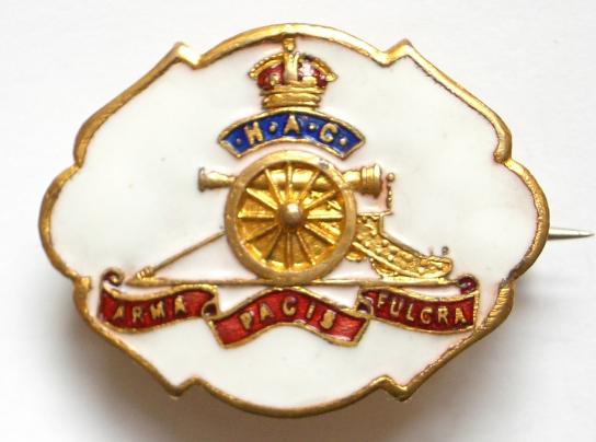 WW1 Honourable Artillery Company white faced enamel HAC sweetheart brooch