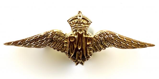 Royal Air Force RAF pilot's wing gold plated sweetheart brooch by Herbert Bushell