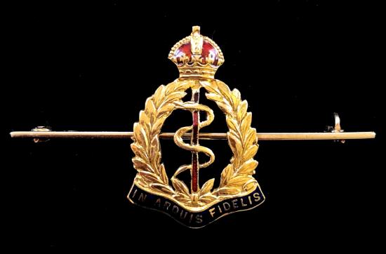 WW1 Royal Army Medical Corps gold sweetheart brooch