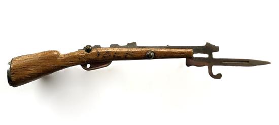 WW1 YSER Battle Rifle Bayonet Sweetheart Brooch