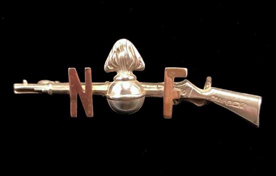 Northumberland Fusiliers 1915 silver rifle sweetheart brooch