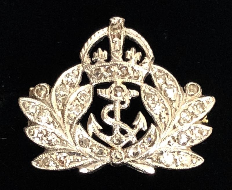 Royal Navy 18ct gold Platinum officer's style brooch